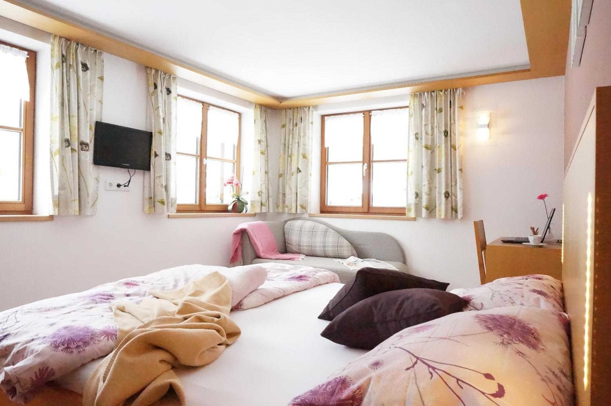 Haus Schwendinger Hotel Mellau Eksteriør billede